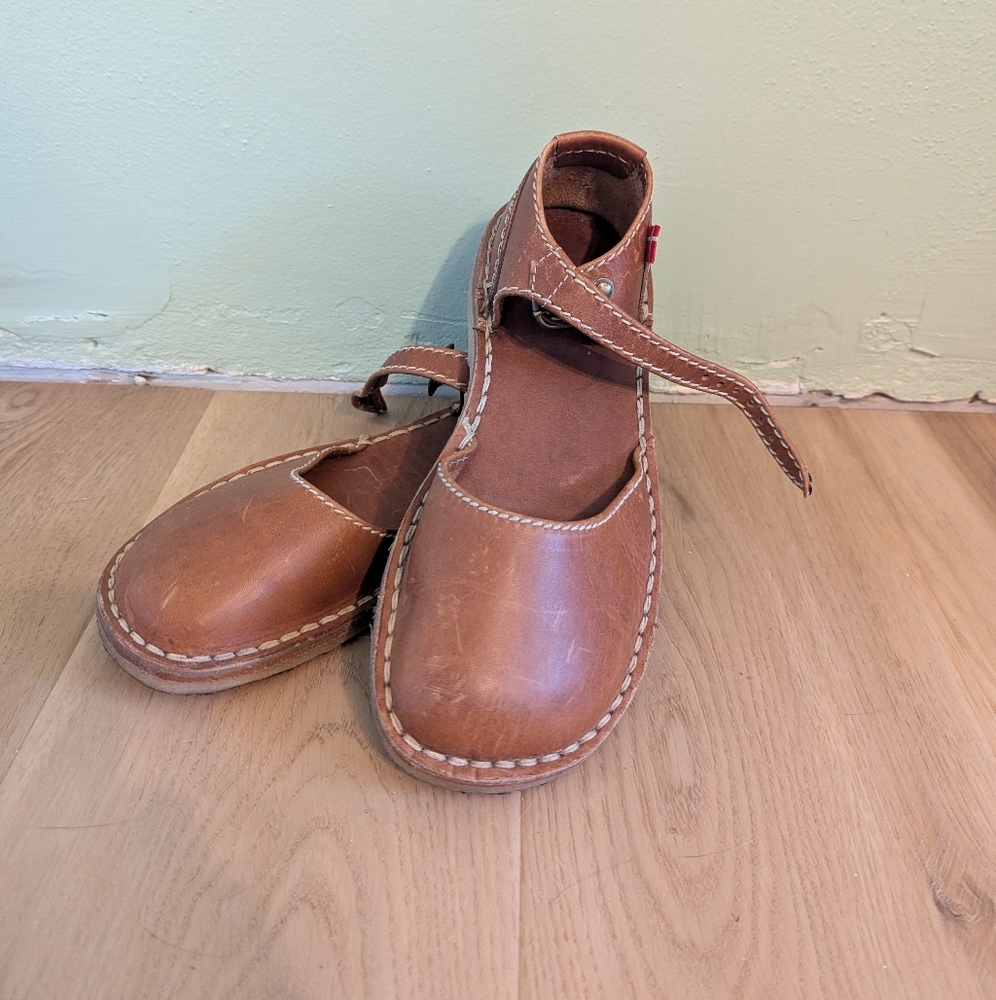 Women's Tan Leather Duck feet Shoes